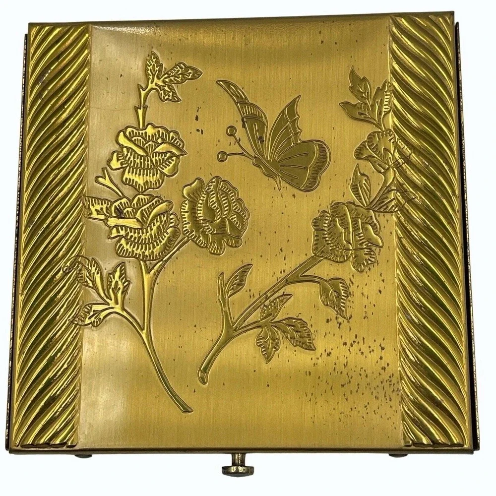 Vintage Compact Dorset Fifth Avenue Goldtone Floral Butterfly Engraved with Puff